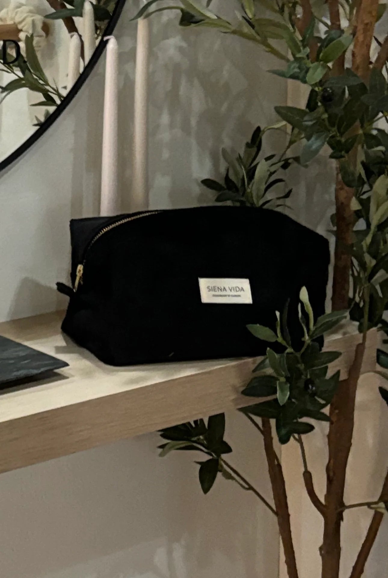 Sm Blk Corduroy Pouch