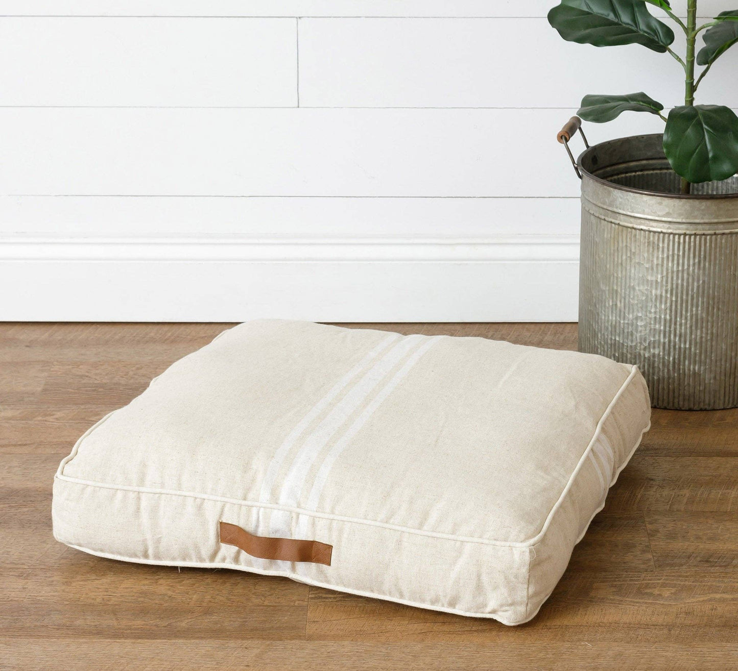 Kelly Cushion