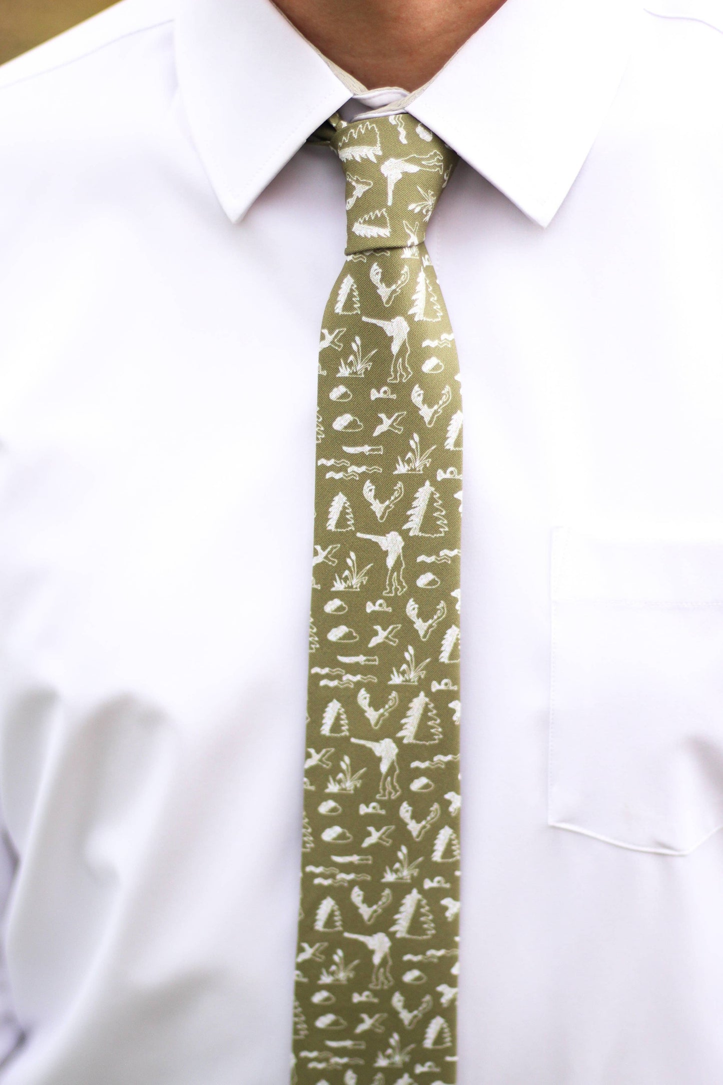 Hunt Tie