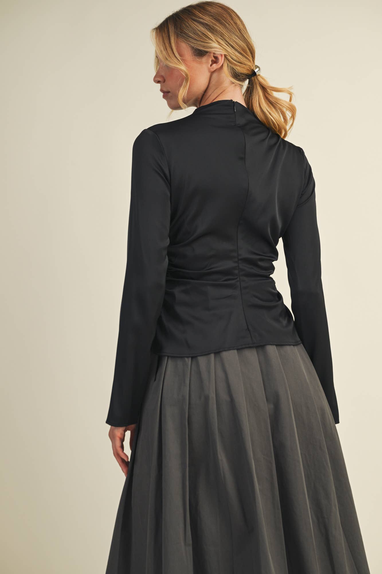 Black Scrunch Top